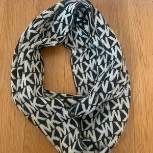 Michael Kors scarf